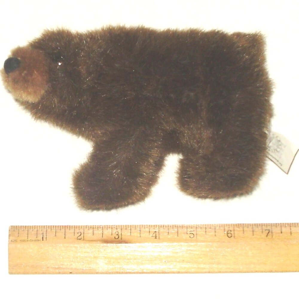 NORTH AMERICAN BROWN BEAR realistic model. Scale = 7" x  5" x 3.5"